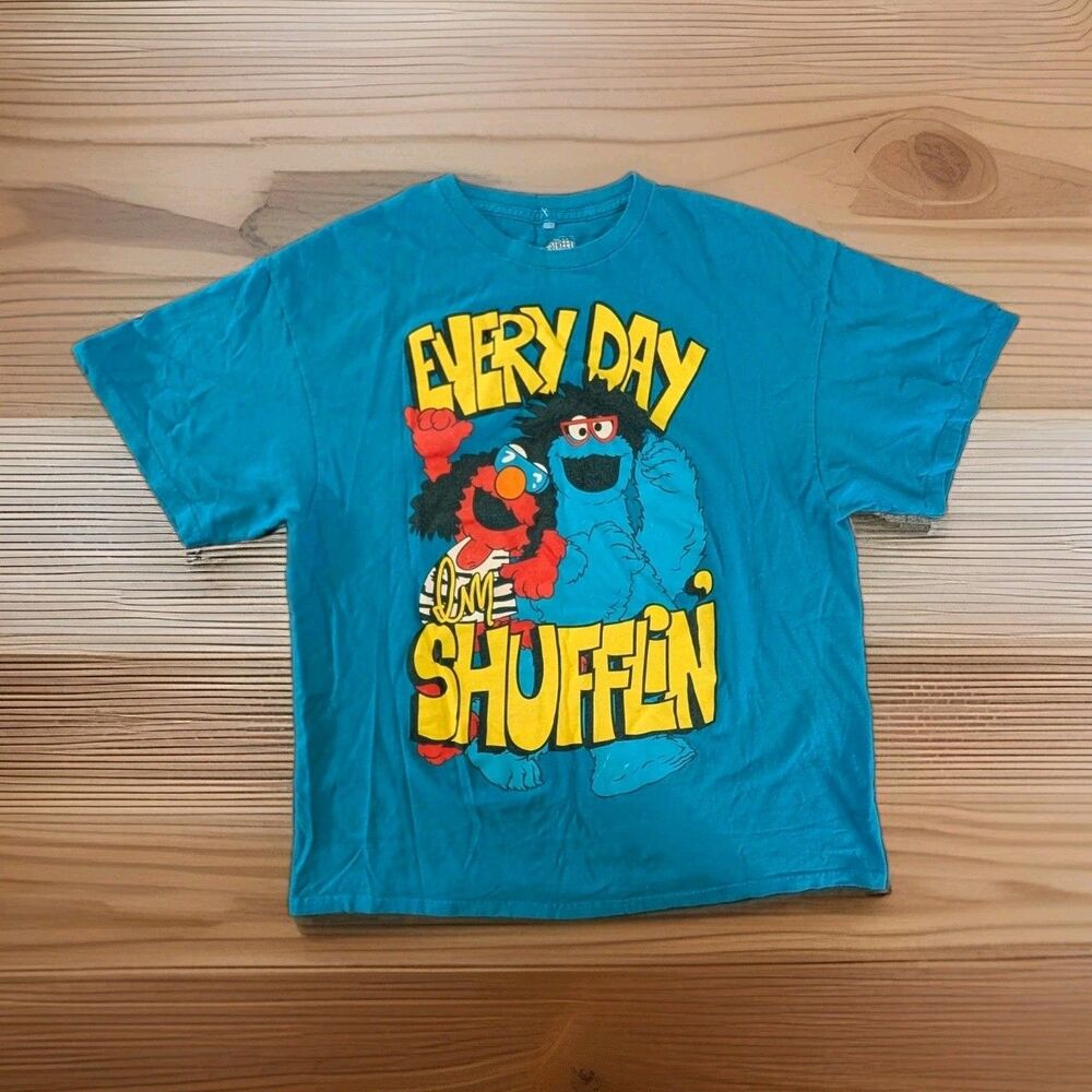 Sesame Street Elmo Shirt XL Cookie Monster Every Day I'm Shufflin' Adult